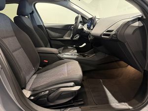 BMW 120 bild 8