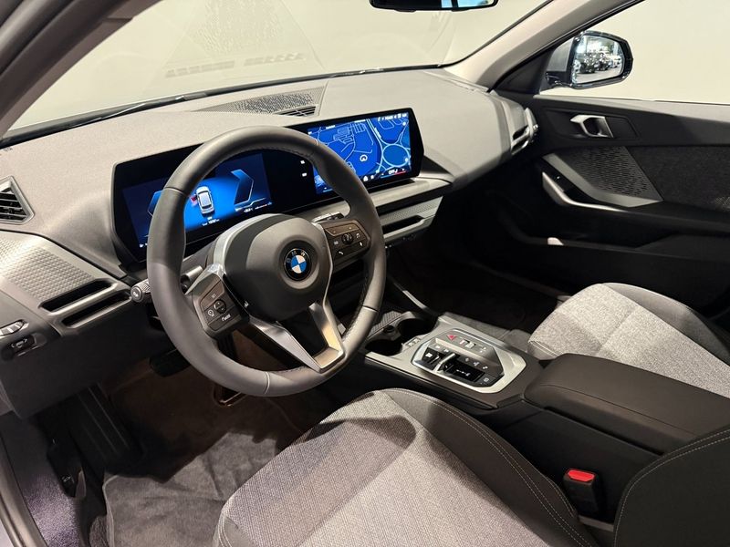 BMW 120 bild 11
