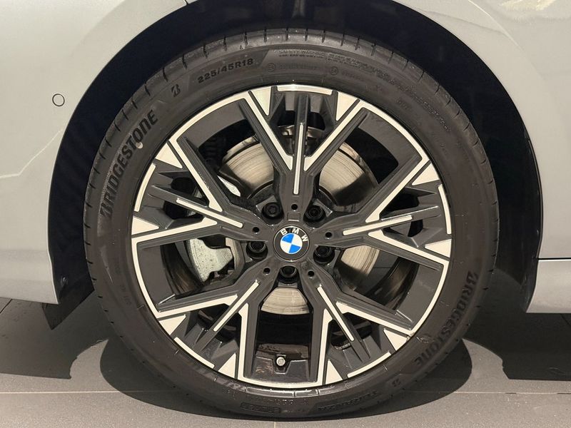 BMW 120 bild 5