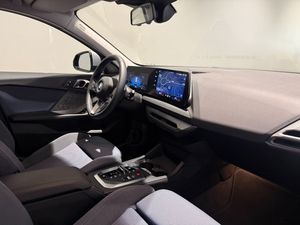 BMW 120 bild 9