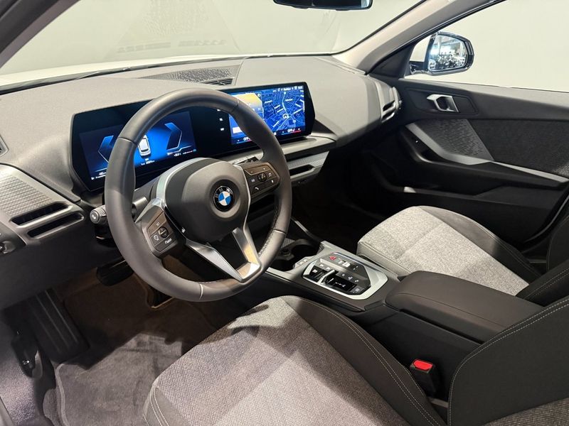 BMW 120 bild 11