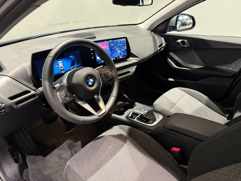 BMW 120 bild 11