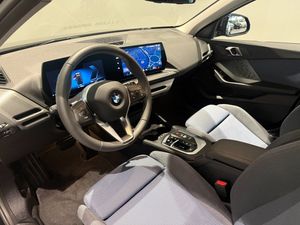 BMW 120 bild 11