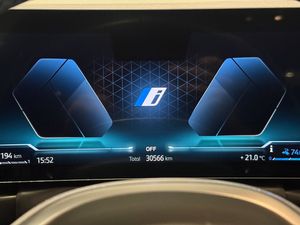 BMW 330 bild 14