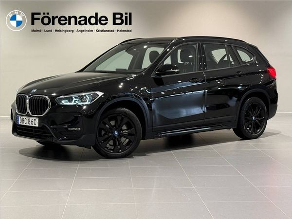 BMW X1 xDrive25e SportLine Head-Up LM Sportstolar - 2022