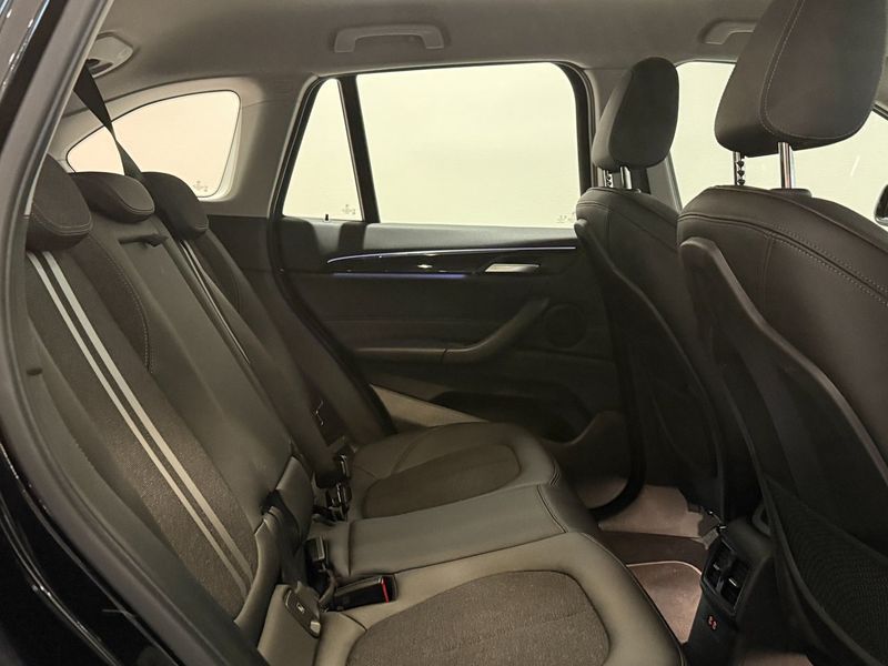 BMW X1 bild 7