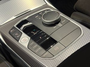 BMW 330 bild 16