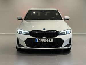 BMW 330 bild 2