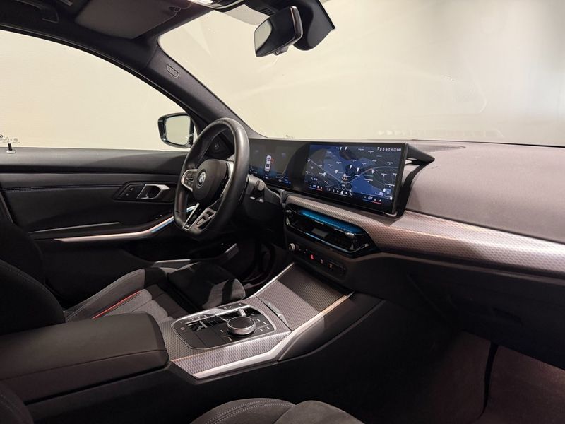 BMW 330 bild 9