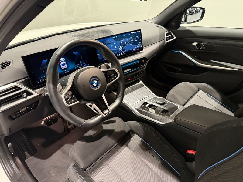 BMW 330 bild 11