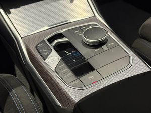 BMW 330 bild 16
