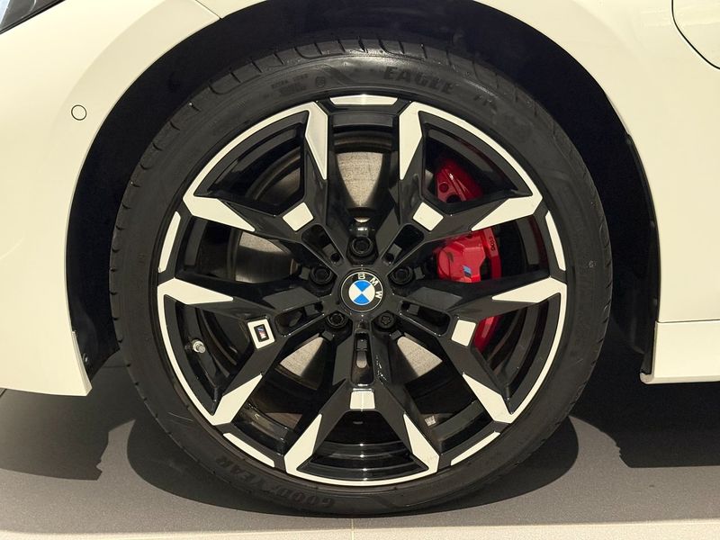 BMW 330 bild 5
