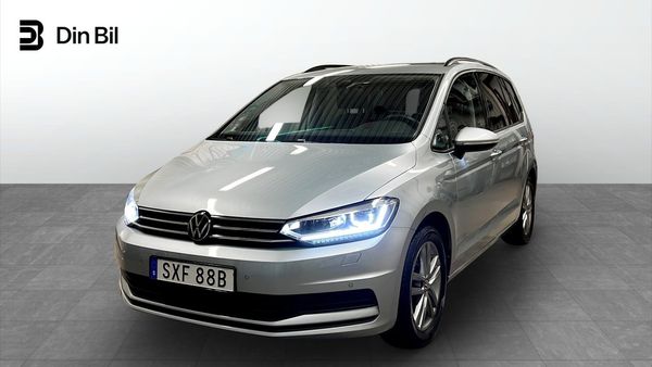 Volkswagen Touran Life TSI150 DSG Edition/7 sits/P-värmare - 2025