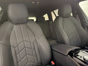 BMW i5 bild 19