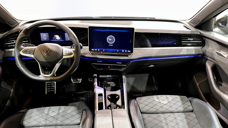 Volkswagen Passat bild 11