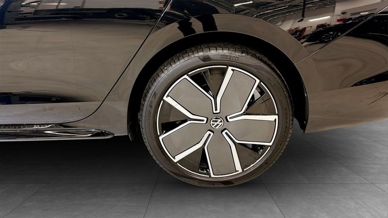 Volkswagen Passat bild 6