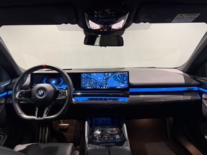 BMW i5 bild 13