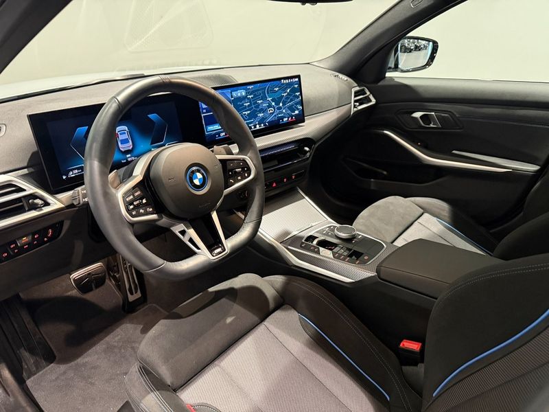 BMW 330 bild 11