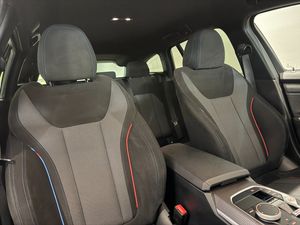 BMW 320 bild 16