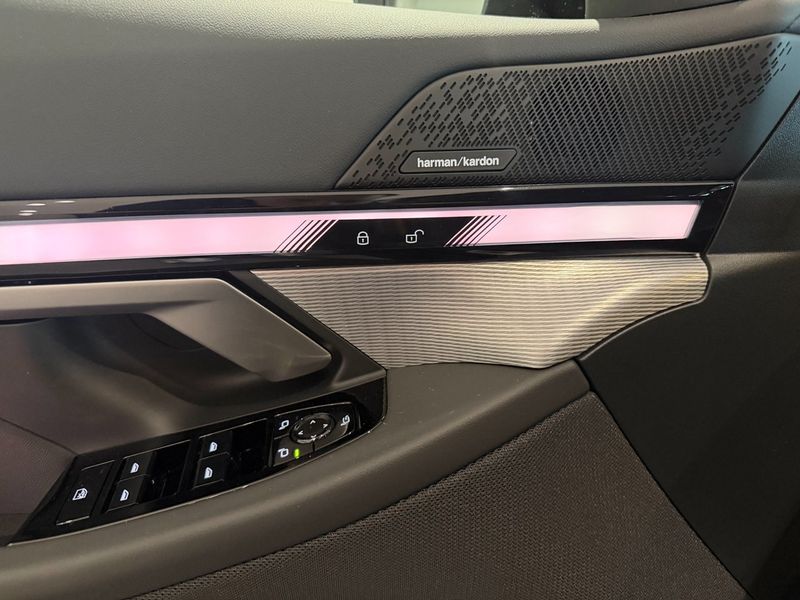 BMW i5 bild 16