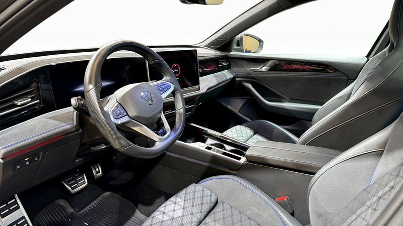 Volkswagen Passat bild 7