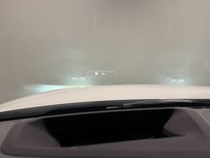 BMW i4 bild 16