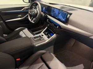 BMW i4 bild 9