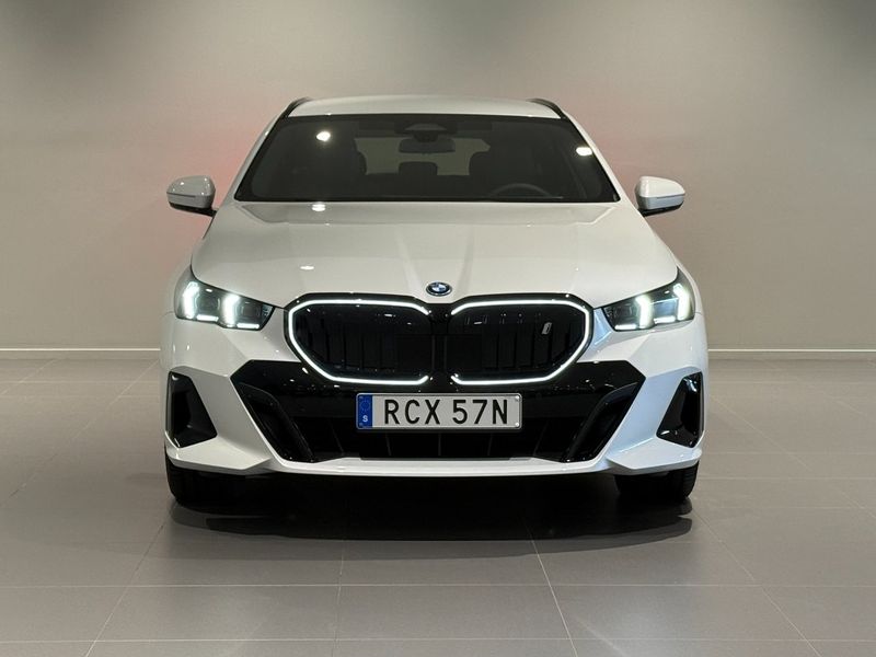 BMW i5 bild 2