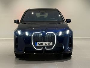 BMW iX bild 2