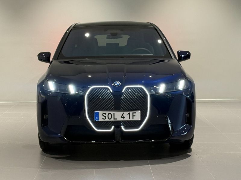 BMW iX bild 2
