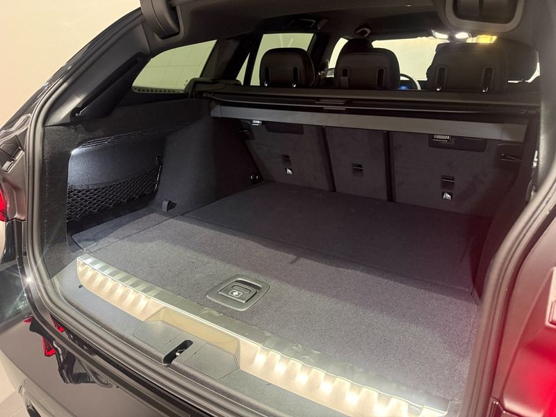 BMW 330 bild 16