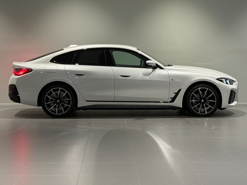 BMW i4 bild 3