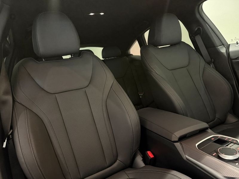 BMW i4 bild 17