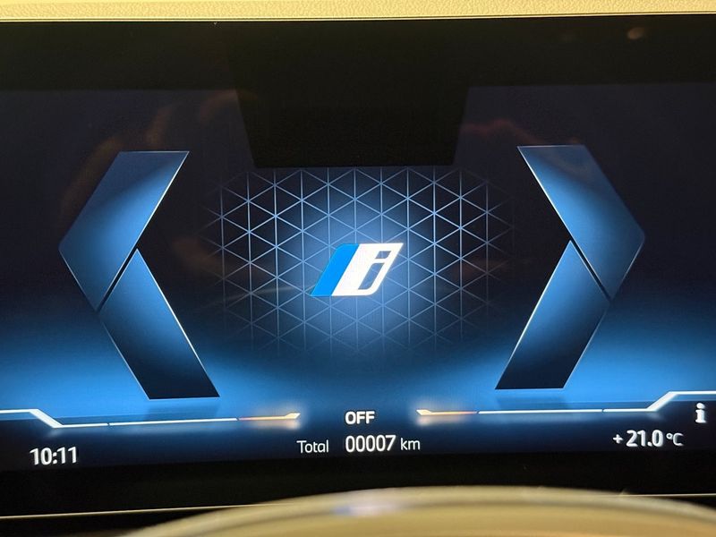BMW i4 bild 14