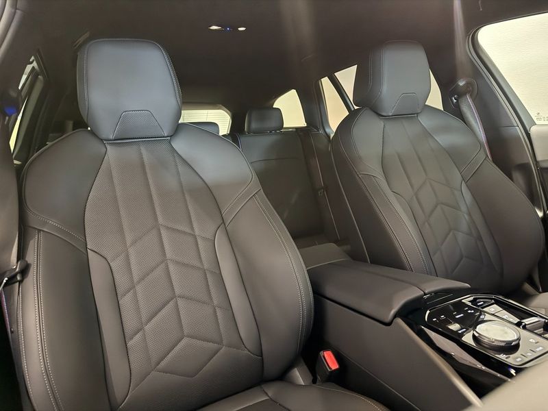 BMW i5 bild 19