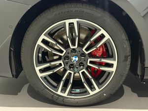 BMW i5 bild 5
