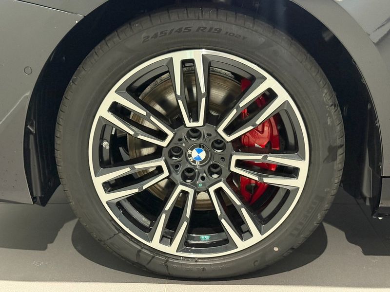 BMW i5 bild 5