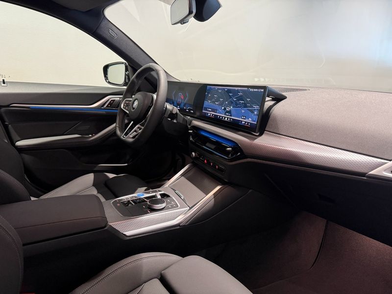BMW i4 bild 9