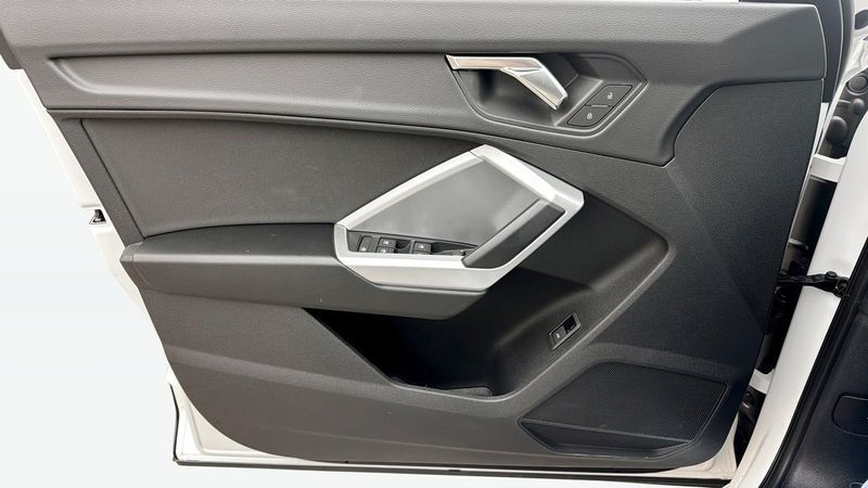 Audi Q3 bild 14