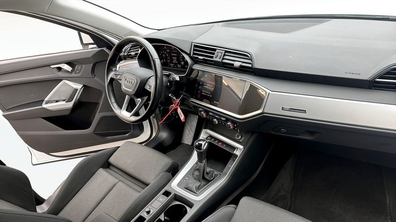 Audi Q3 bild 11