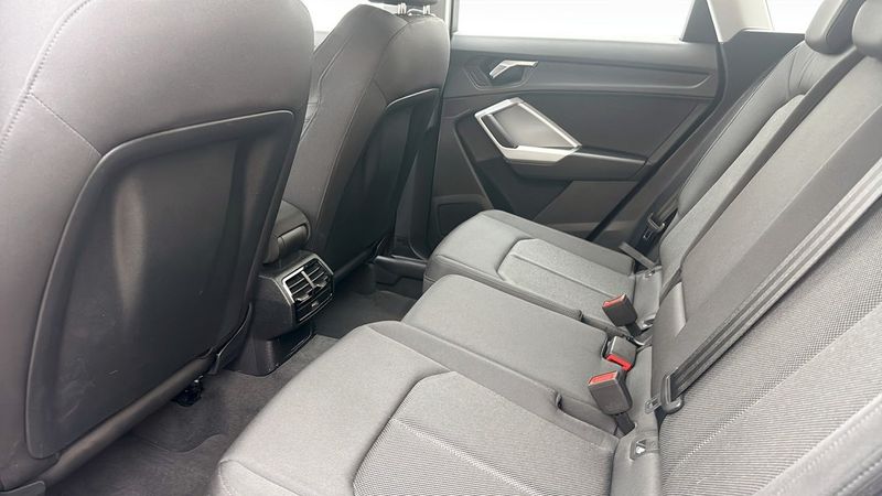 Audi Q3 bild 12
