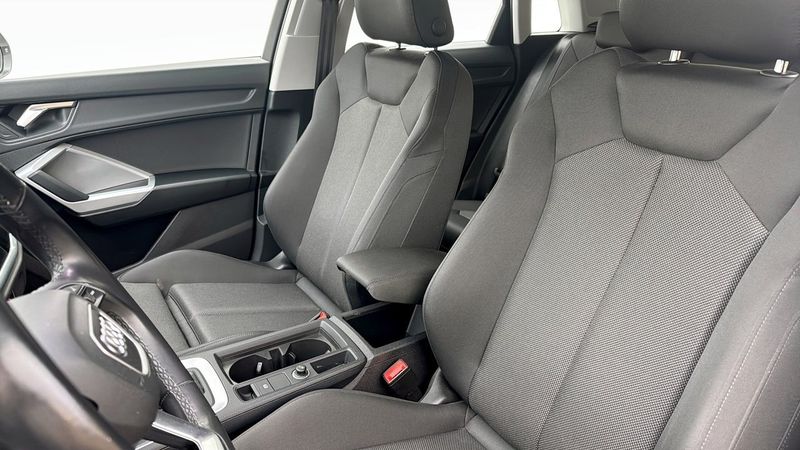 Audi Q3 bild 8