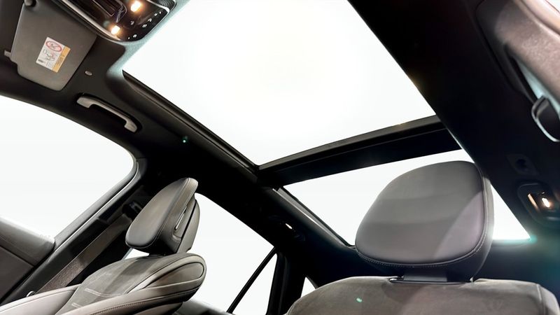 Mercedes GLC300 bild 9