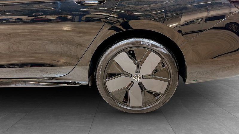 Volkswagen Passat bild 6