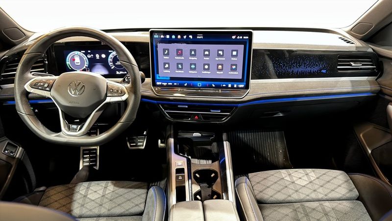 Volkswagen Passat bild 11