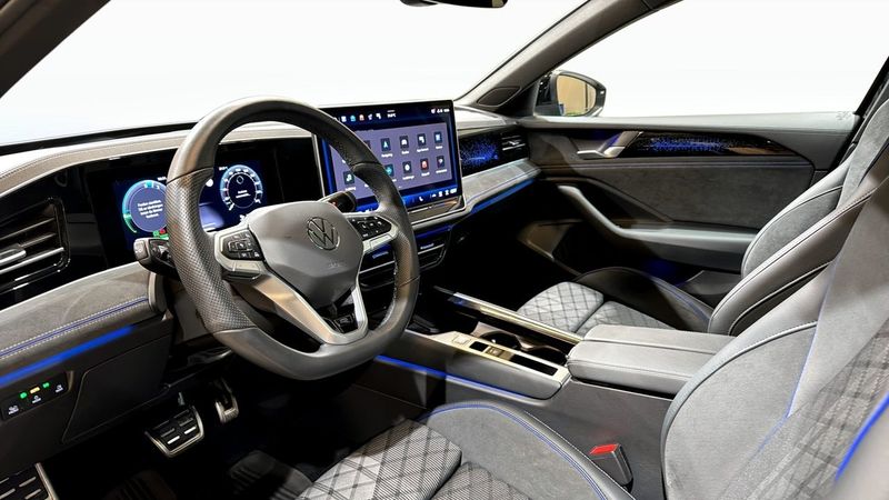 Volkswagen Passat bild 7