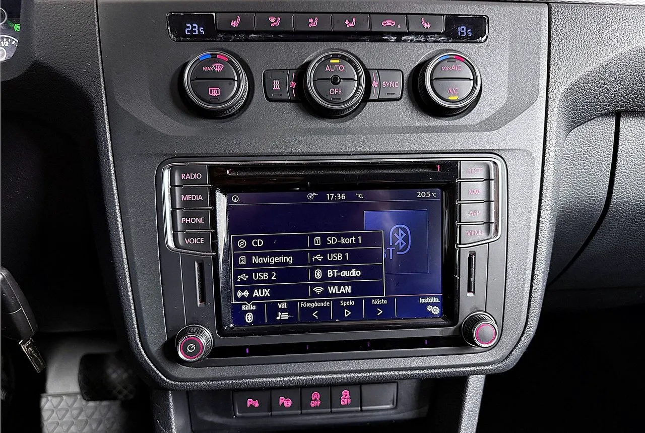 Vehicle image 20