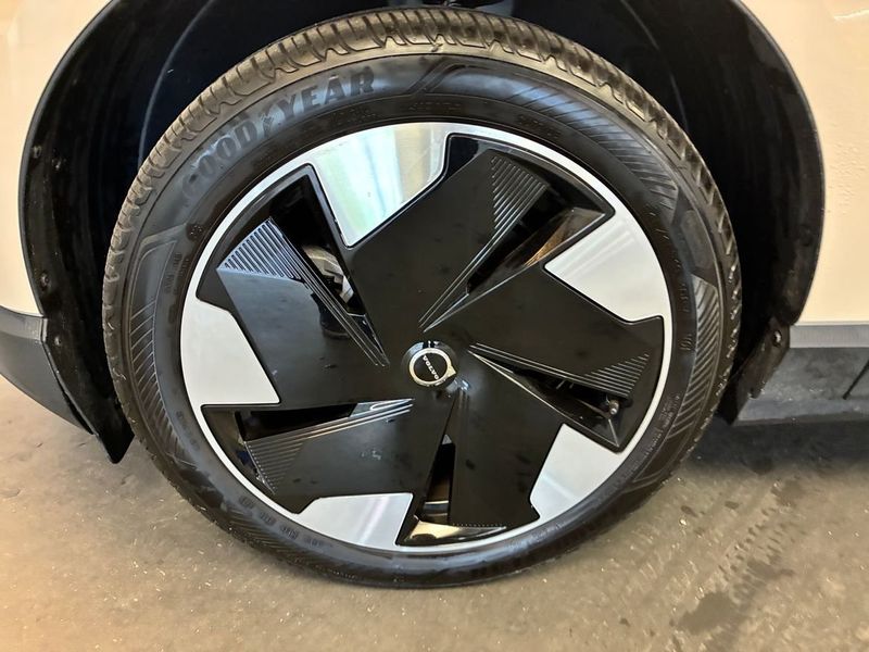 Volvo EX30 bild 5