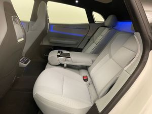 Polestar 4 bild 7