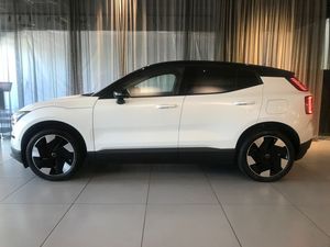 Volvo EX30 bild 2